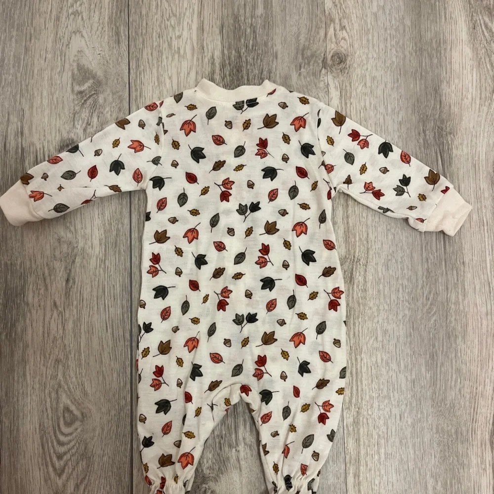 0-3 month Fall leaves baby sleeper - Picture 4 of 4